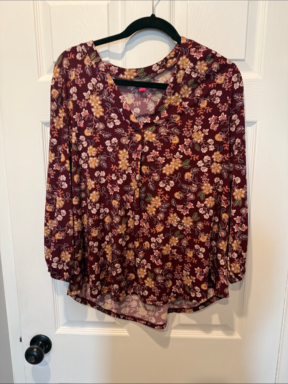 Vince Camuto Maroon Floral Button-Front Blouse